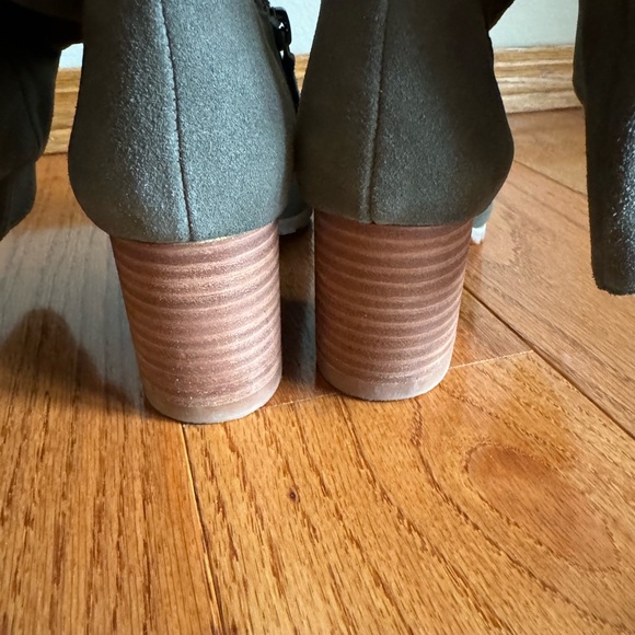 Violet & Red Landen Suede Boot size 7.5 - Picture 3 of 4